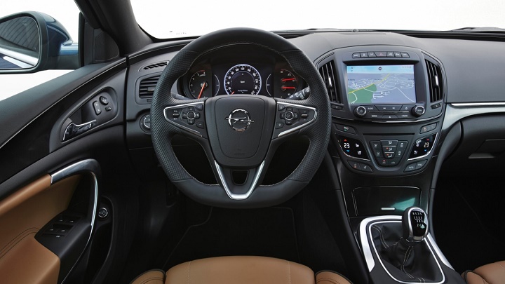 Opel Insignia Innovative Edition interior