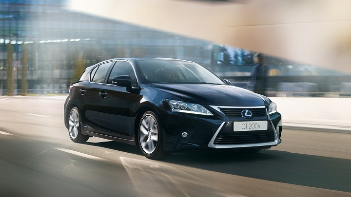 Lexus CT 200h frontal tres cuartos