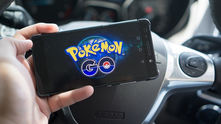 Pokemon Go coche