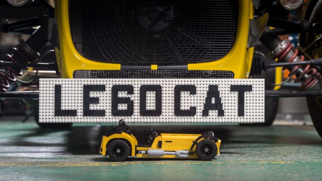 caterham-seven-620r-lego-1