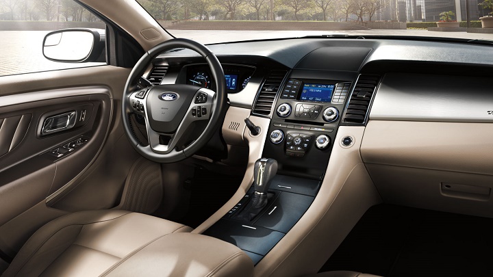 ford-taurus-interior