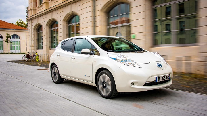 Nissan LEAF blanco