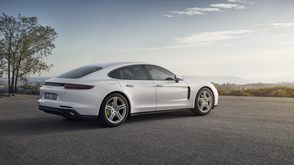 porsche-panamera-4-e-hybrid-2017-5