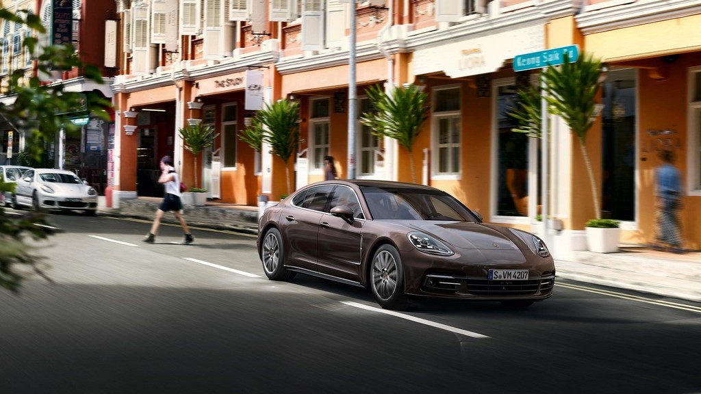 porsche-panamera-executive-2017-19