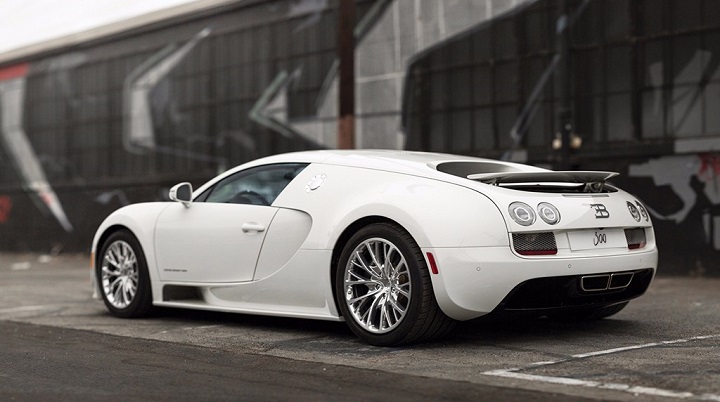 Bugatti-Veyron-Super-Sport