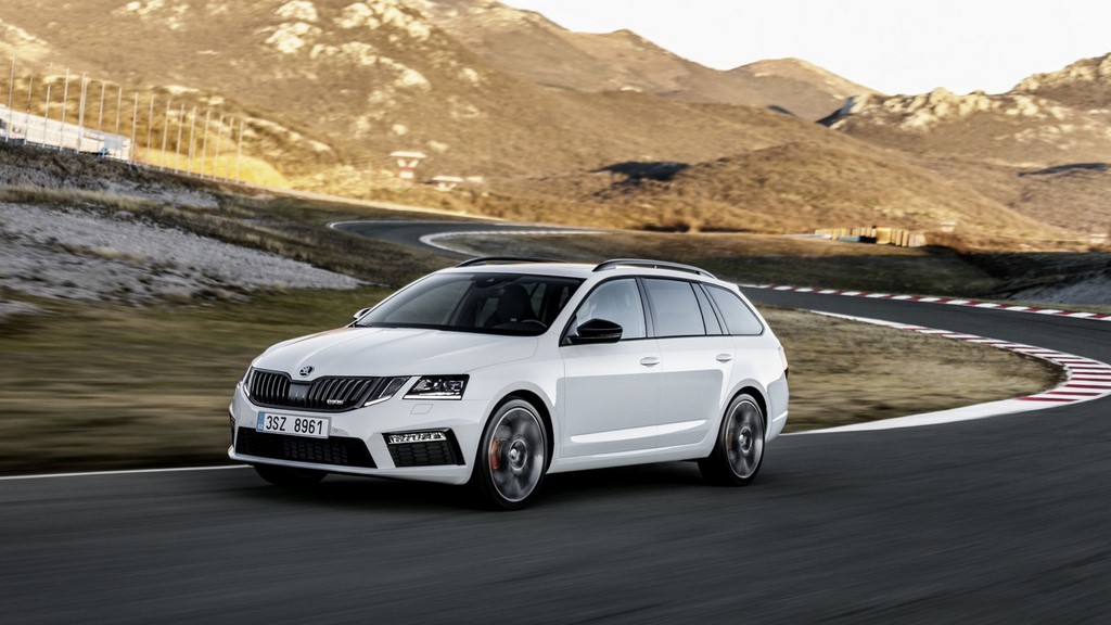 Skoda-Octavia-RS-2017-frontal