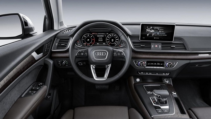 Audi-Q5-2017