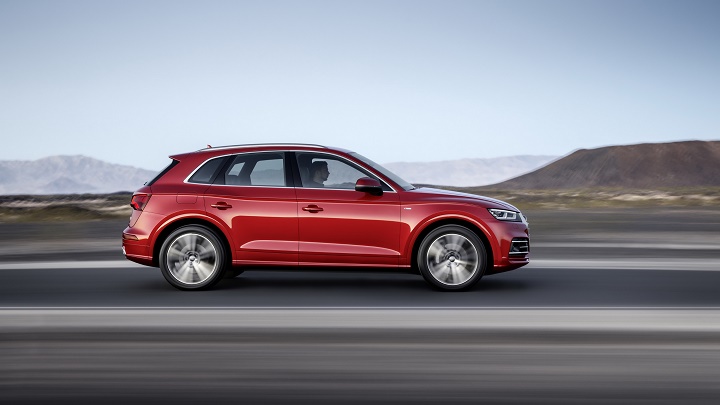 Audi-Q5-2017