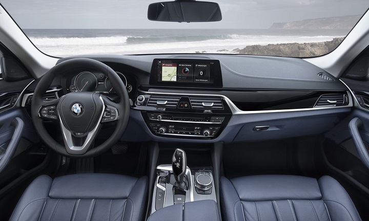 BMW-530e-iPerformance-interior