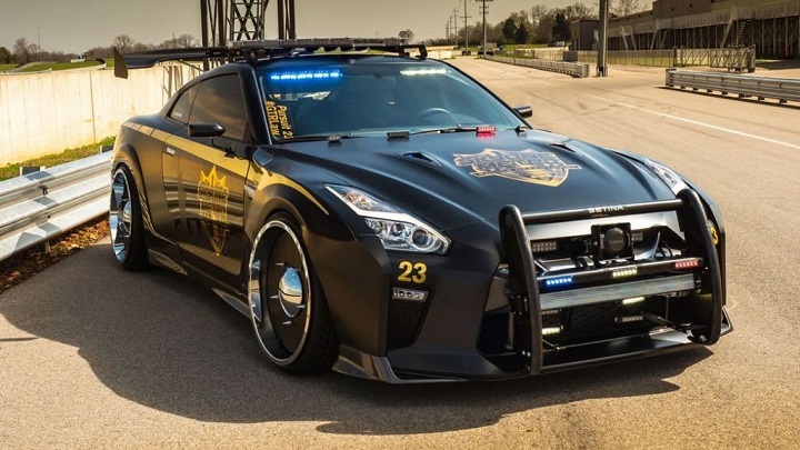 Nissan-GT-R-Copzilla