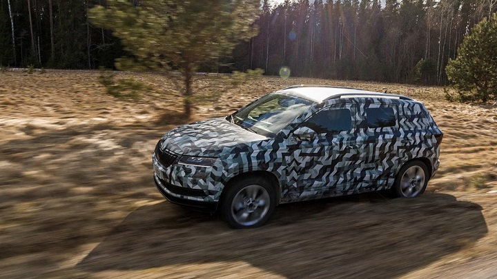 Skoda-Karoq-camuflaje