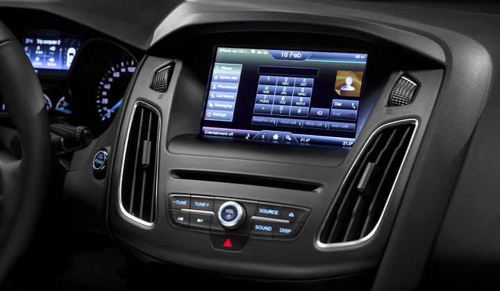 Ford-Focus-2016-interior