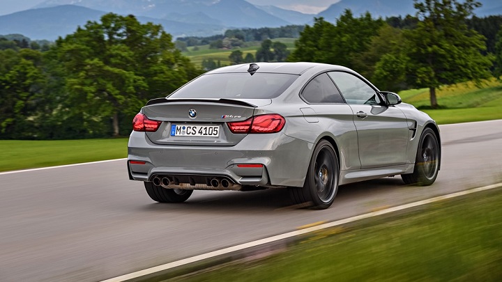 BMW-M4-CS-zaga