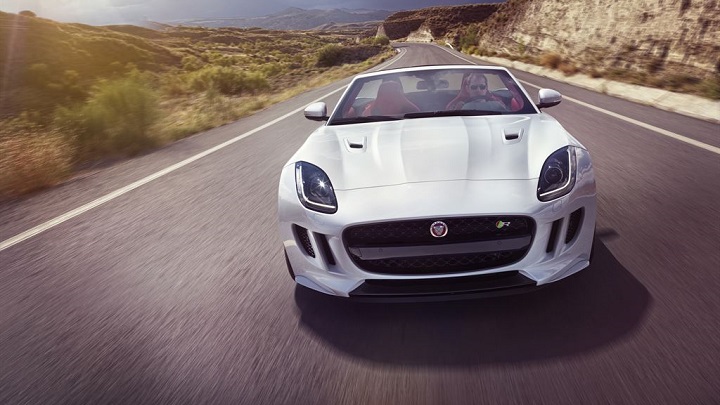 Jaguar-F-Type-blanco