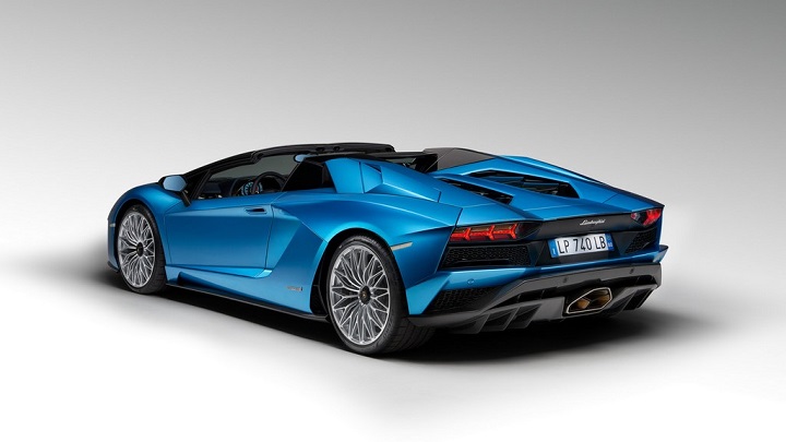 Lamborghini-Aventador-S-Roadster