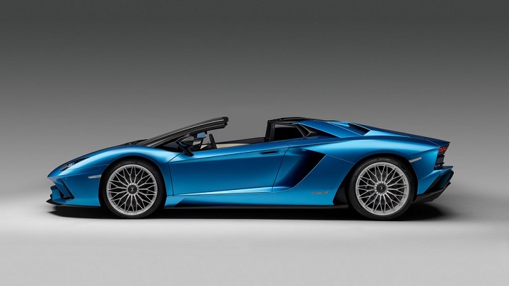 Lamborghini-Aventador-S-Roadster