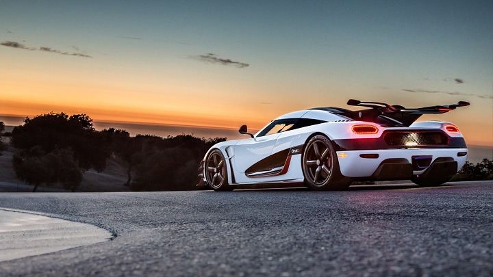 Koenigsegg-One-1