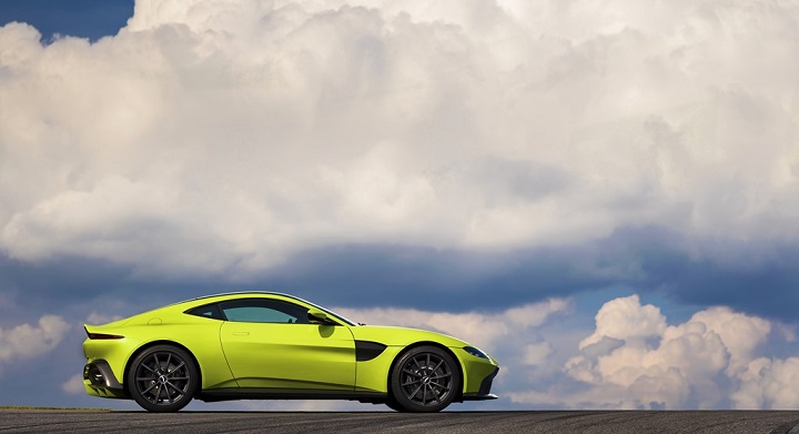 Aston-Martin-Vantage-2018