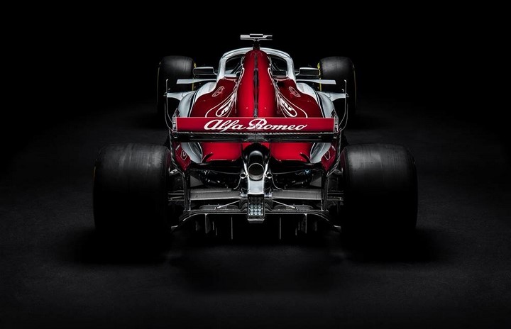 Alfa-Romeo-Sauber-F1-C37