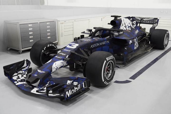 Aston-Martin-Red-Bull-RB14