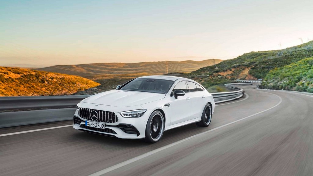 Mercedes-Benz-AMG-GT-4-puertas-Coupe