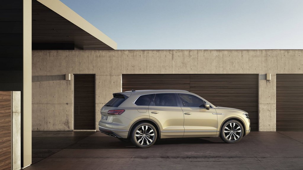 Volkswagen-Touareg-2018