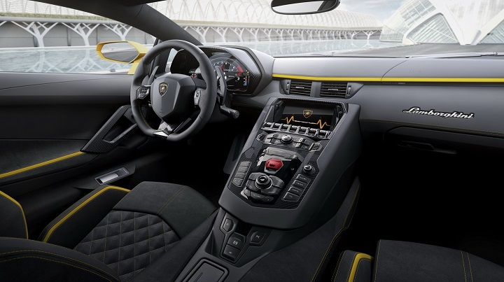 interior-Lamborghini-Aventador-S