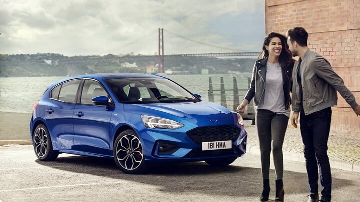 Ford-Focus-2018-azul