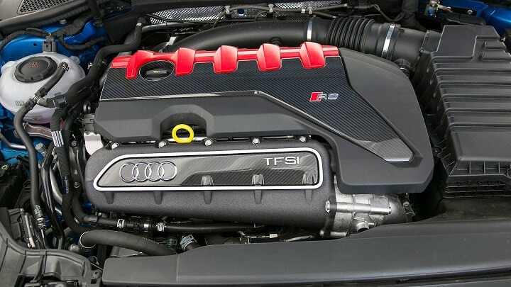 Audi-RS-3-motor