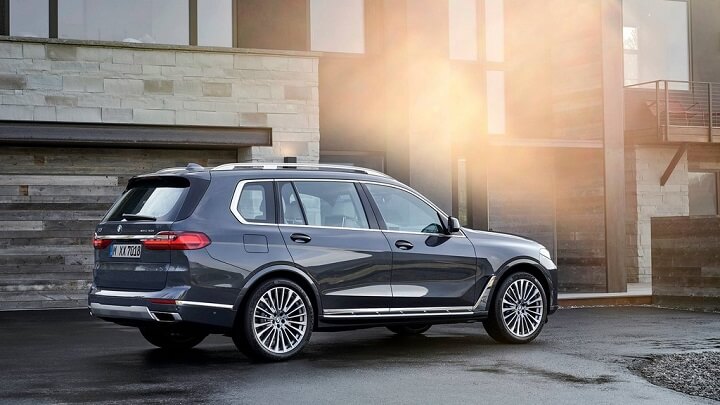 BMW-X7