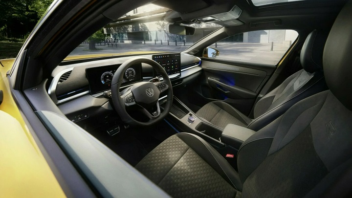 Volkswagen-T-Roc-2026-interior