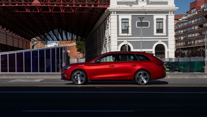 Nuevo-SEAT-Leon-e-HYBRID